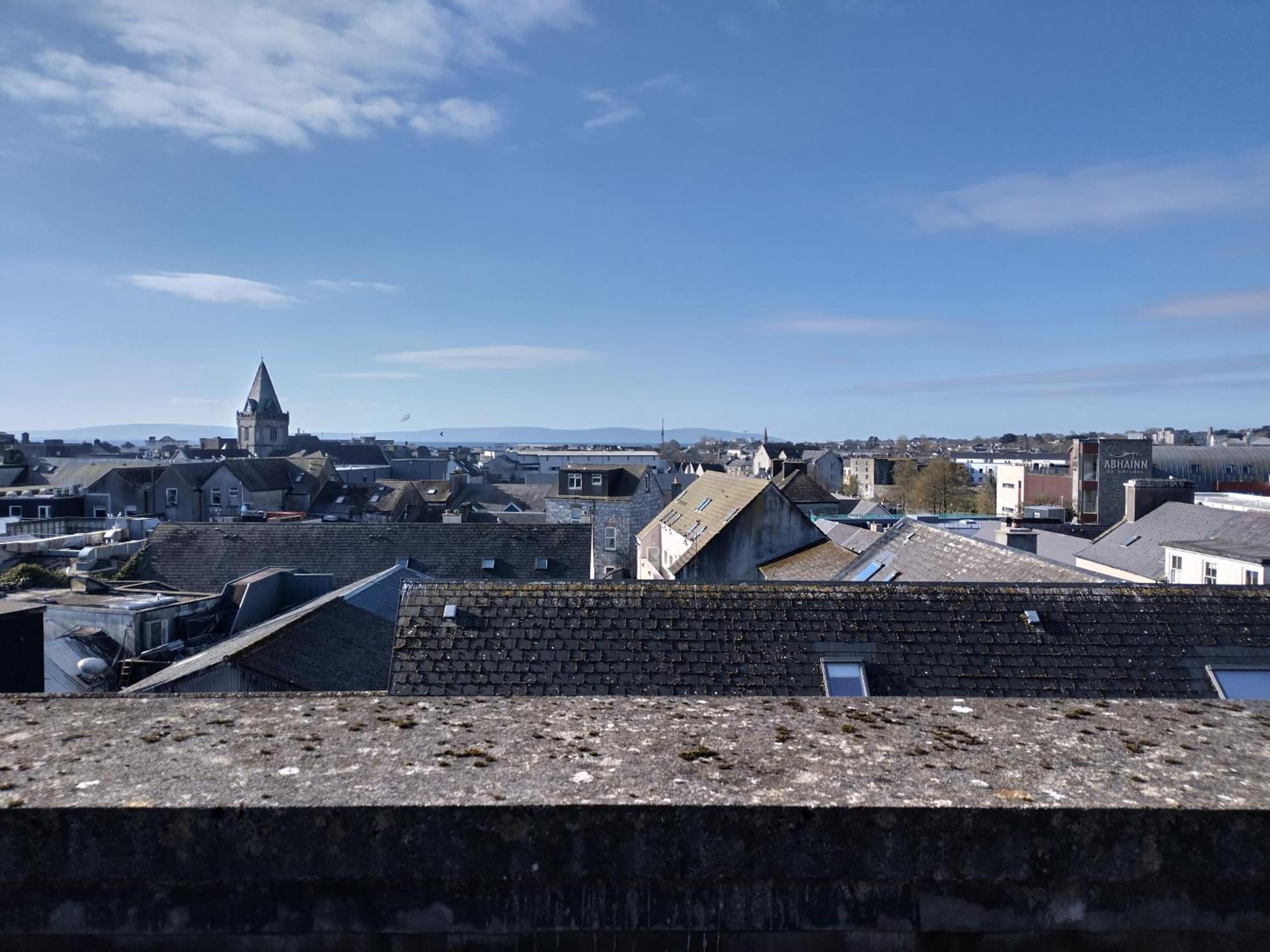 Heart Of City Centre Stunning View Galway Bagian luar foto