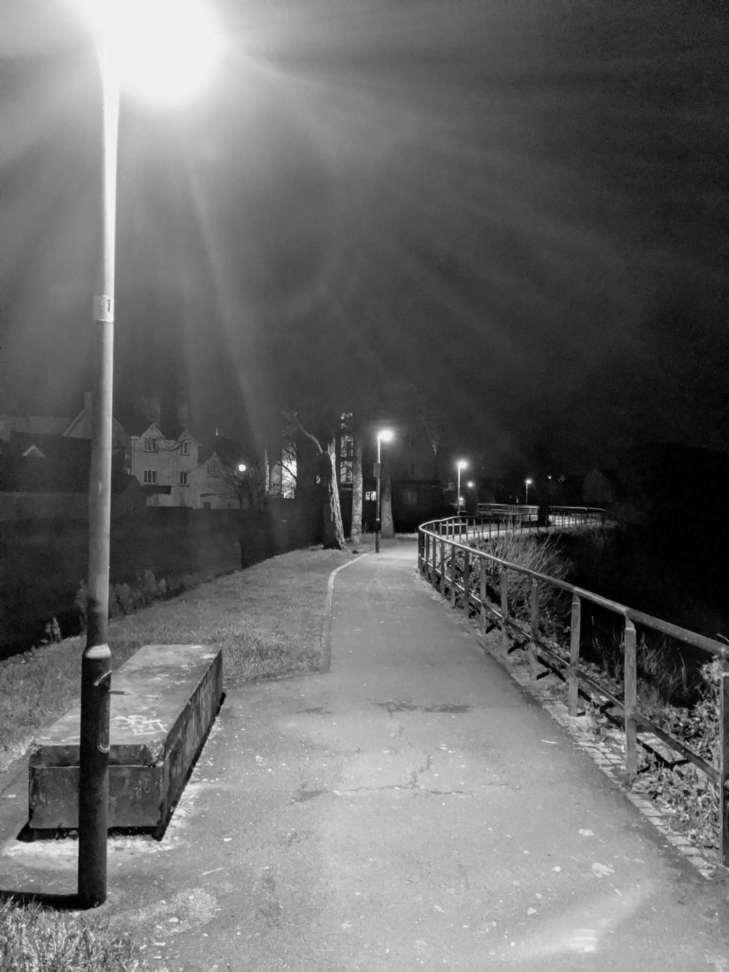 Heart Of City Centre Stunning View Galway Bagian luar foto