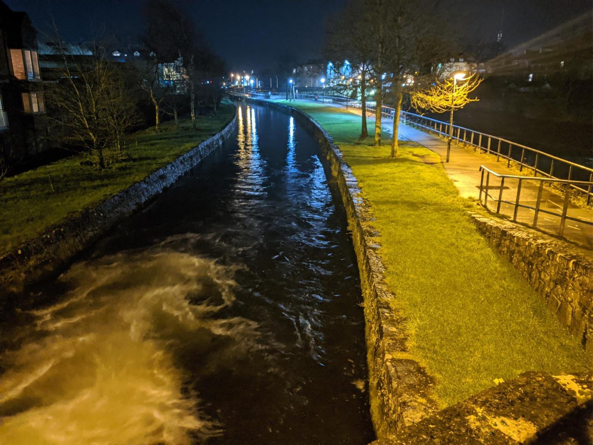 Heart Of City Centre Stunning View Galway Bagian luar foto
