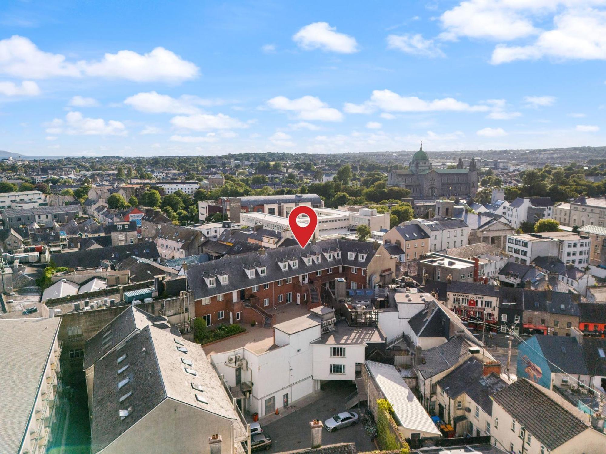 Heart Of City Centre Stunning View Galway Bagian luar foto